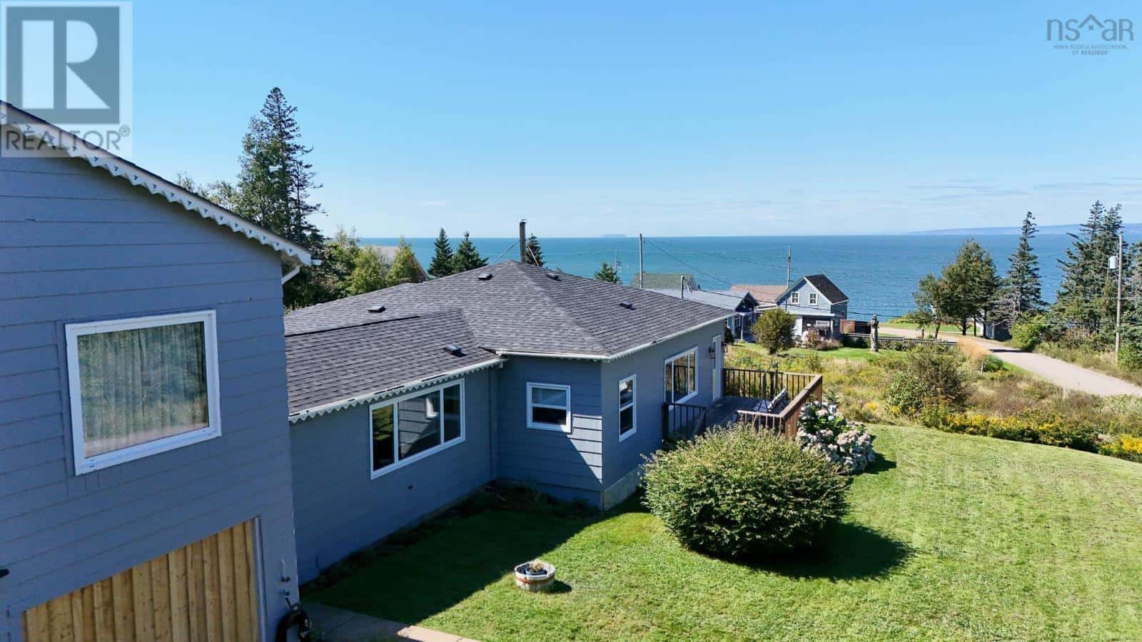 60 Cove — Halls Harbour, Nova Scotia - Photo 4 of 50