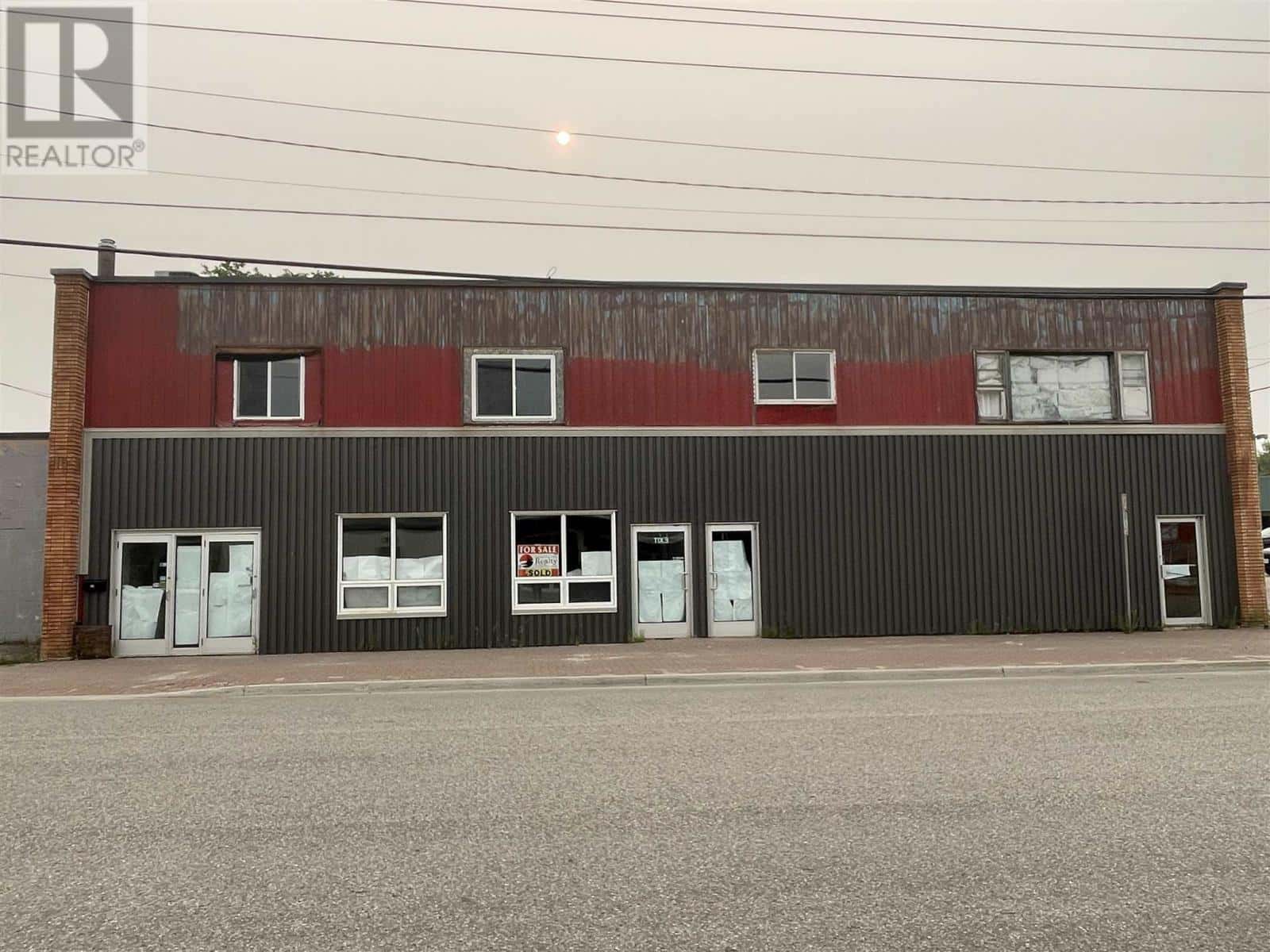 65 Van Horne AVE — Dryden, Ontario - Photo 4 of 7