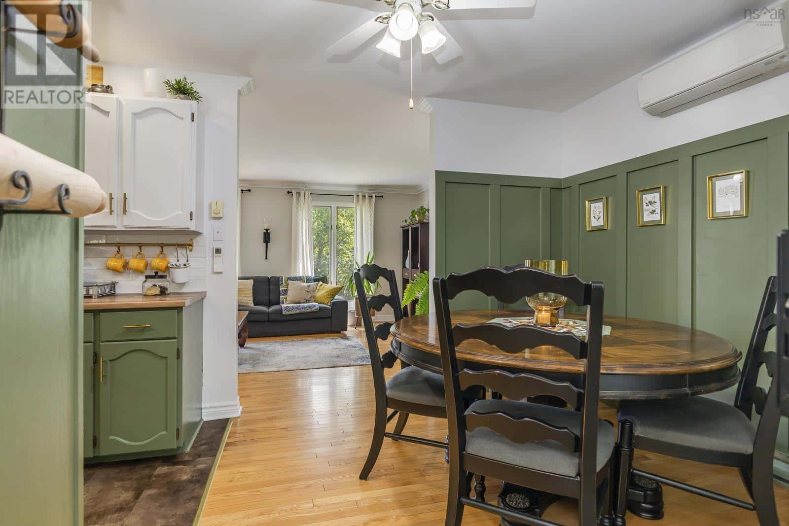 102 Juniper Street — Stellarton, Nova Scotia - Photo 5 of 32