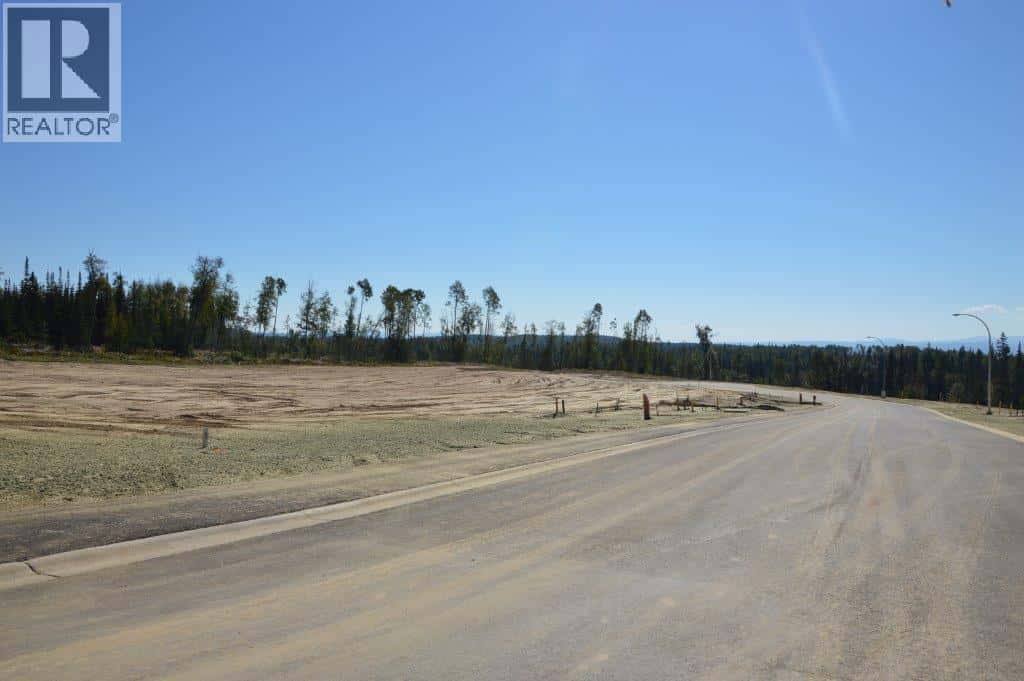 LOT 11 BELL PLACE — Mackenzie, British Columbia - Photo 3 of 19