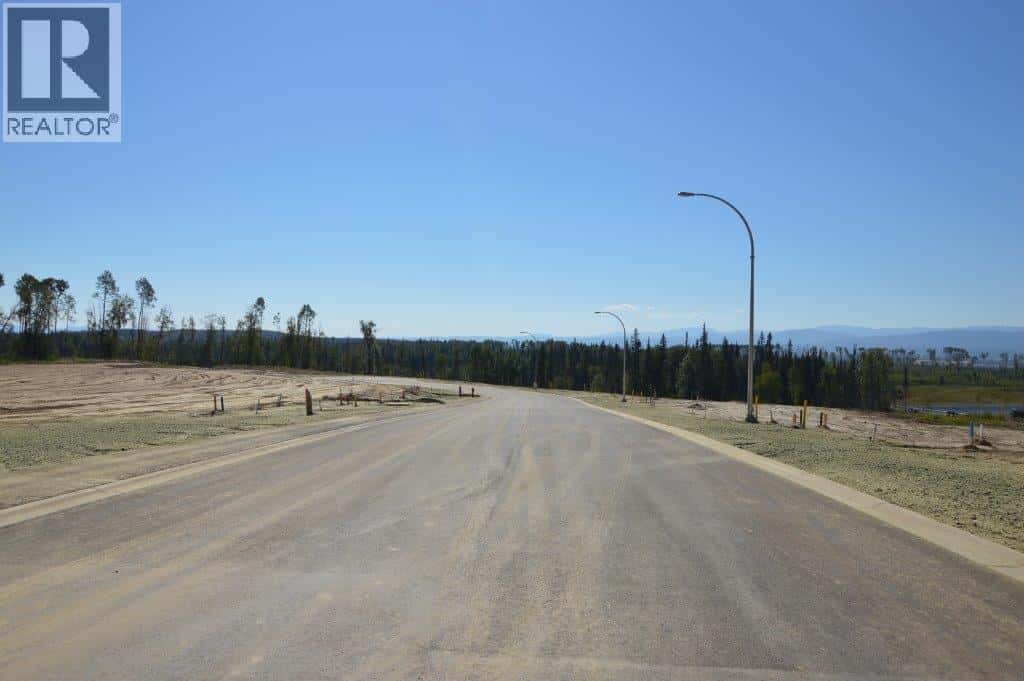 LOT 11 BELL PLACE — Mackenzie, British Columbia - Photo 5 of 19