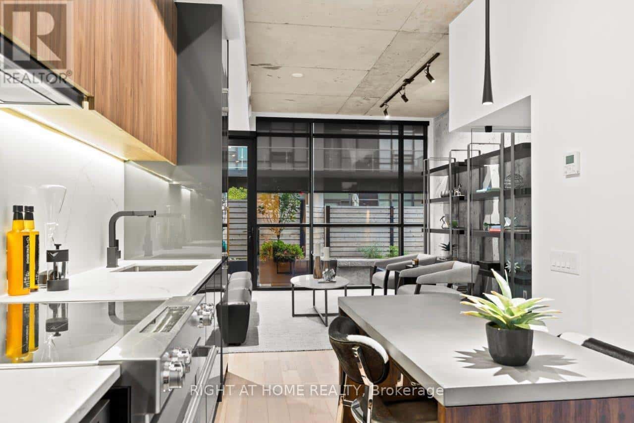 25 - 12 DERVOCK CRESCENT — Toronto (Bayview Village), Ontario - Photo 5 of 23