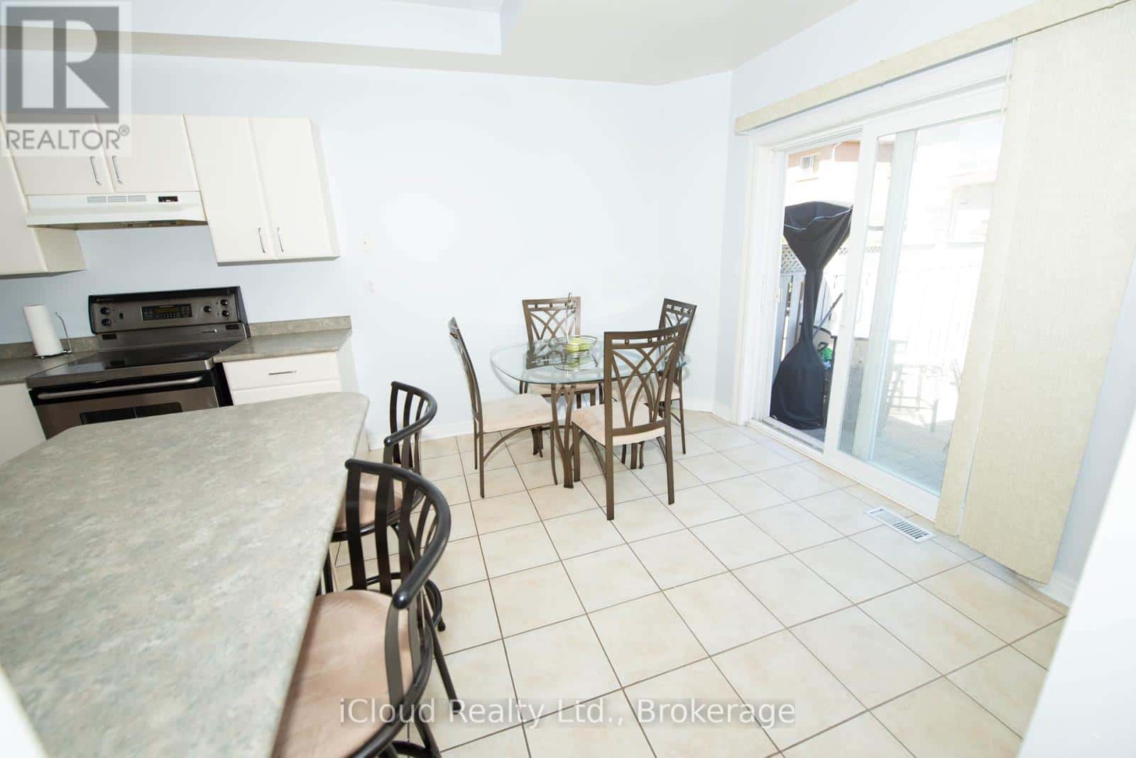 19 FOUNTAINVIEW WAY — Brampton (Bramalea North Industrial), Ontario - Photo 5 of 27