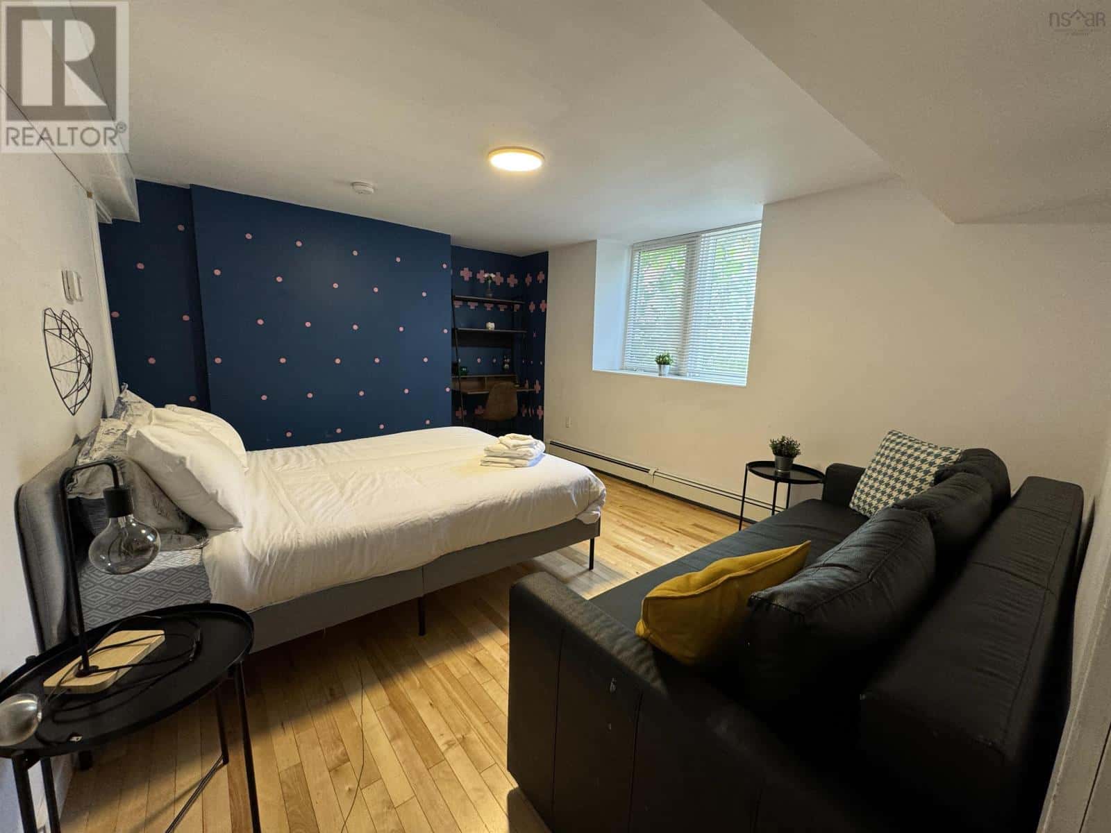 5276 South Street — Halifax Peninsula, Nova Scotia - Photo 4 of 8