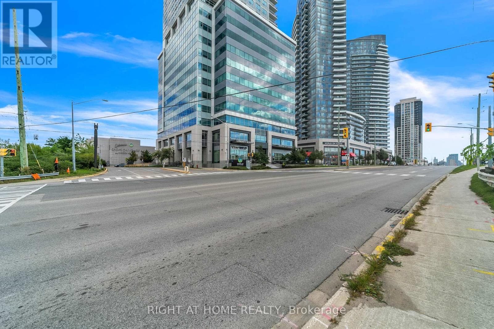 115/116 - 7191 YONGE STREET — Markham (Thornhill), Ontario - Main photo