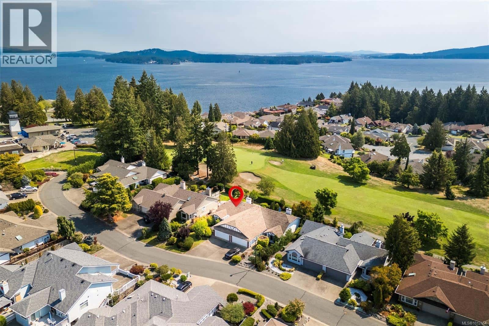 546 Fairways Pl — Cobble Hill, British Columbia - Photo 2 of 38