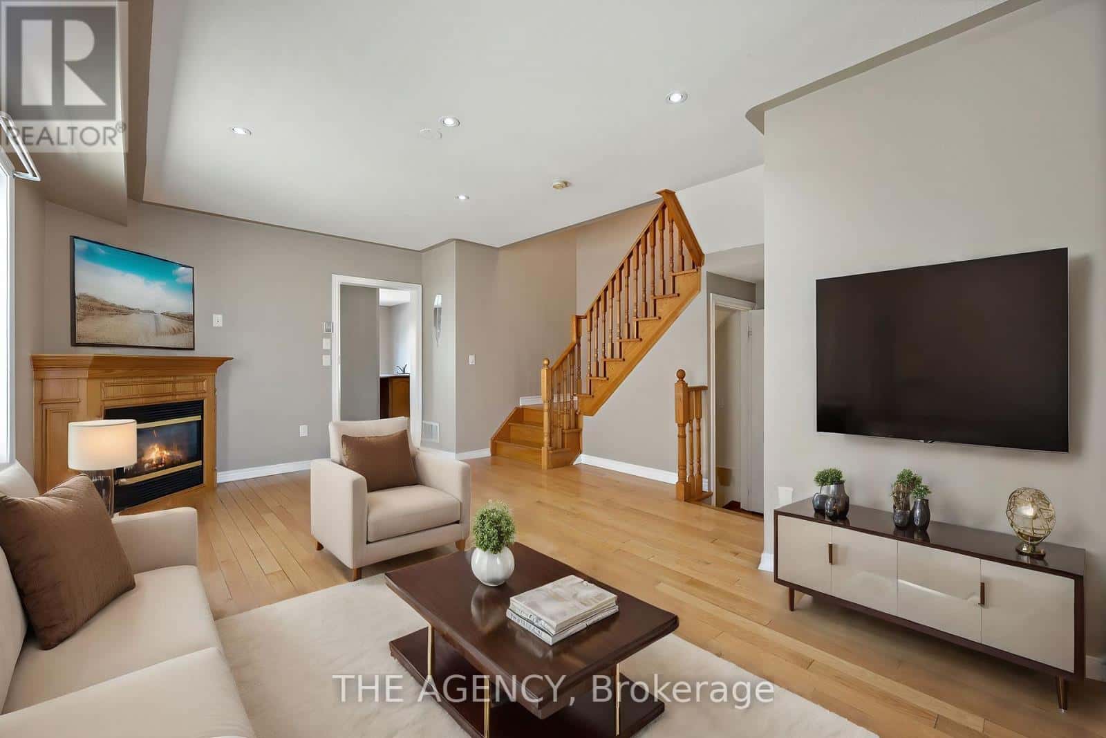 7173 VILLAGE WALK — Mississauga (Meadowvale Village), Ontario - Photo 4 of 33