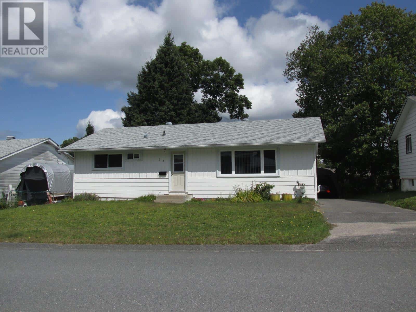 Elliot Lake, Ontario — Elliot Lake, Ontario - Photo 2 of 44