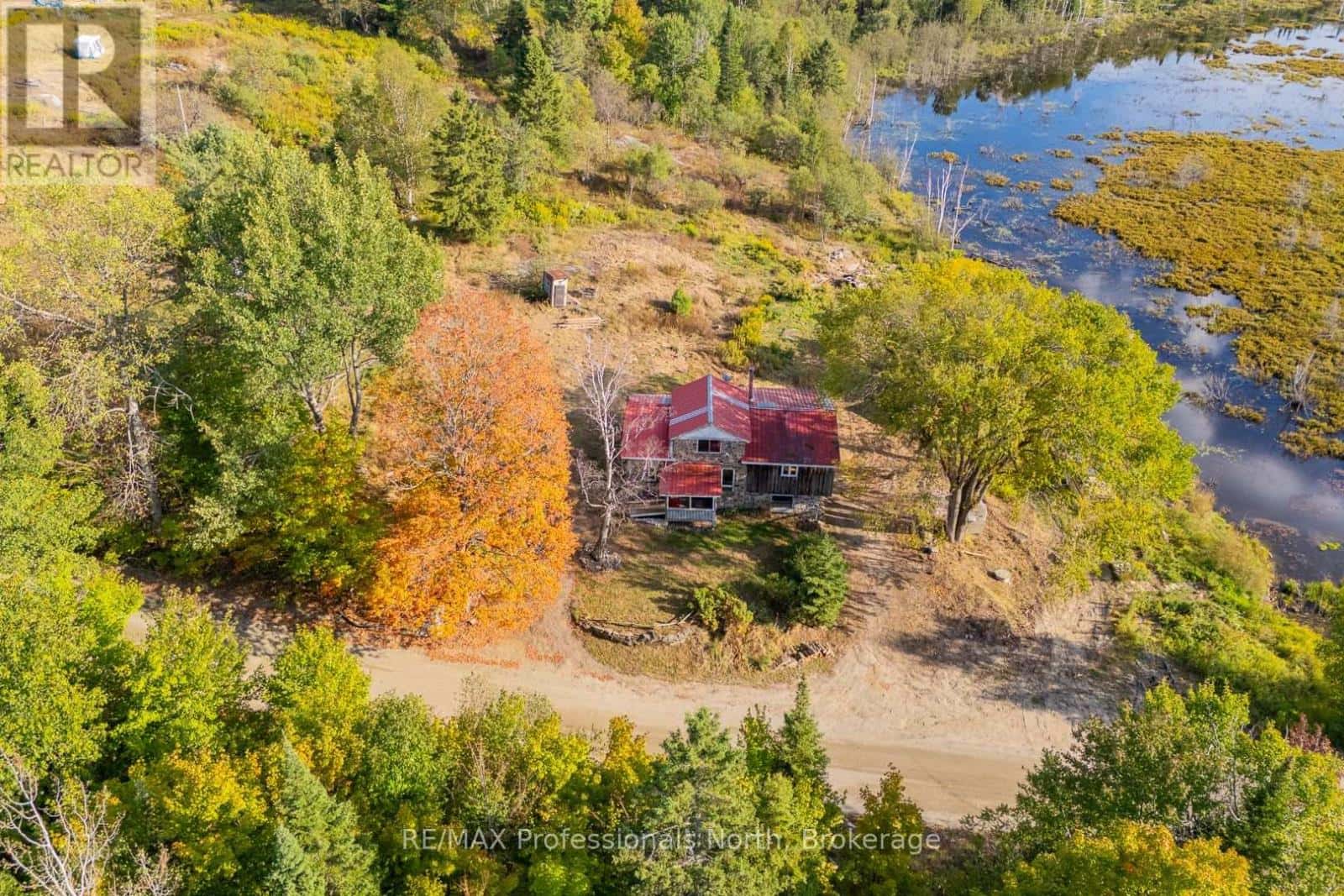 1127 FALLOWFIELD ROAD — Highlands East (Glamorgan), Ontario - Photo 2 of 50