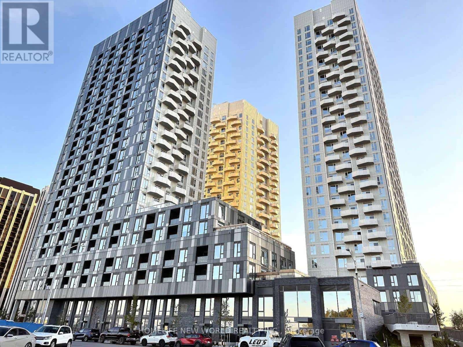 1129 - 498 CALDARI ROAD — Vaughan (Concord), Ontario - Photo 3 of 17