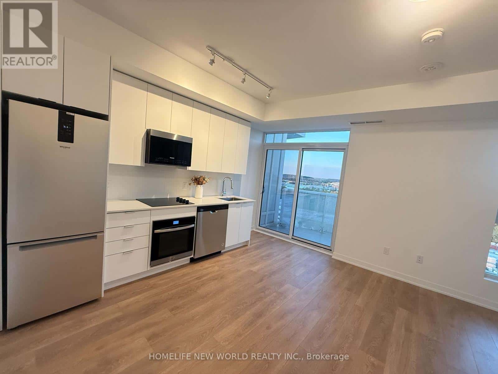 1129 - 498 CALDARI ROAD — Vaughan (Concord), Ontario - Photo 5 of 17