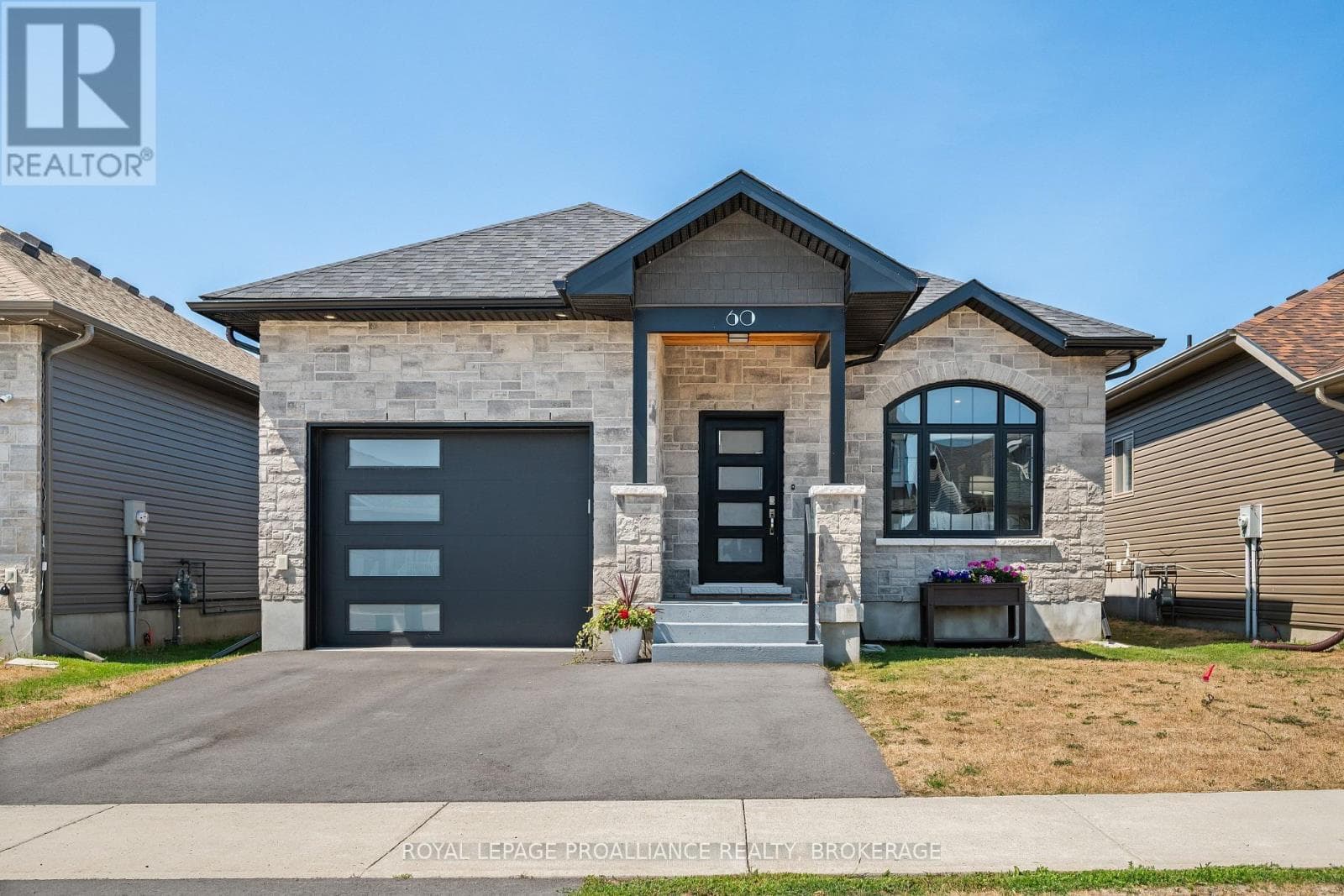 60 POTTER DRIVE — Loyalist (Odessa), Ontario - Main photo