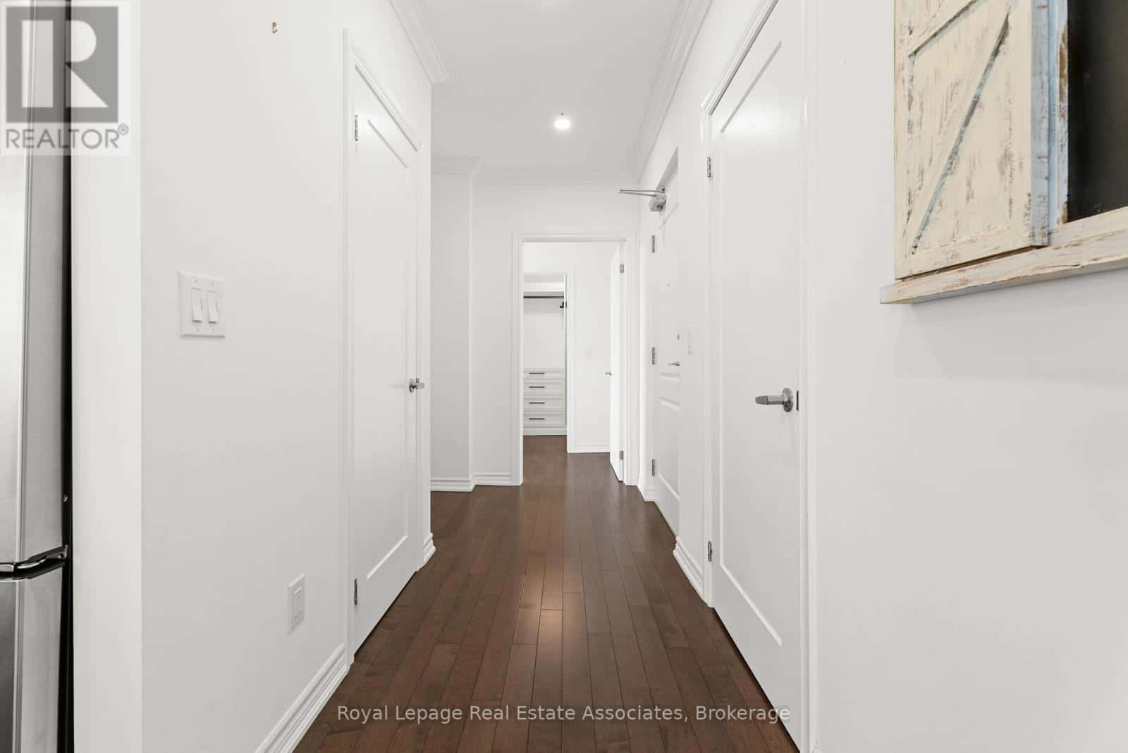 1106 - 81 ROBINSON STREET — Hamilton (Durand), Ontario - Photo 4 of 27