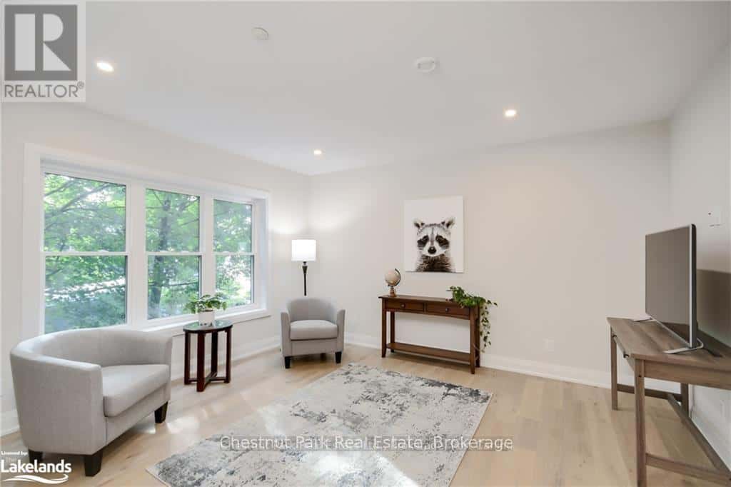 304 - 200 ANGLO STREET — Bracebridge (Macaulay), Ontario - Photo 5 of 31