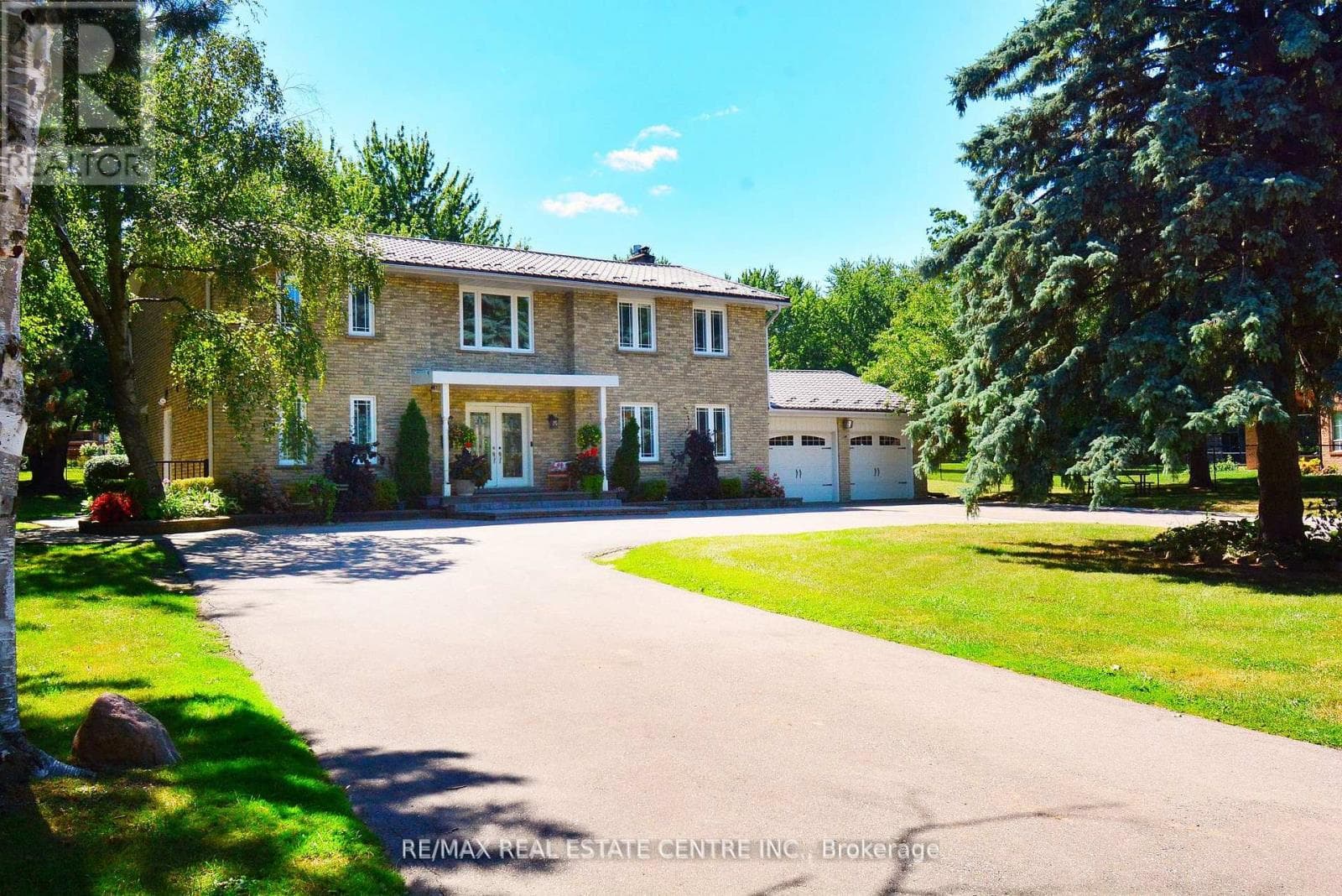 17 CRESCENT HILL DRIVE S — Brampton (Central Park), Ontario - Main photo