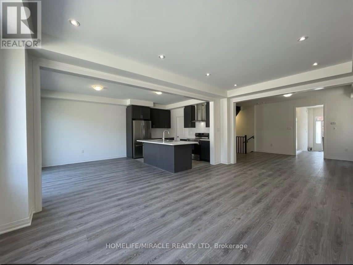 63 SHEPHERD DRIVE — Barrie, Ontario - Photo 4 of 12