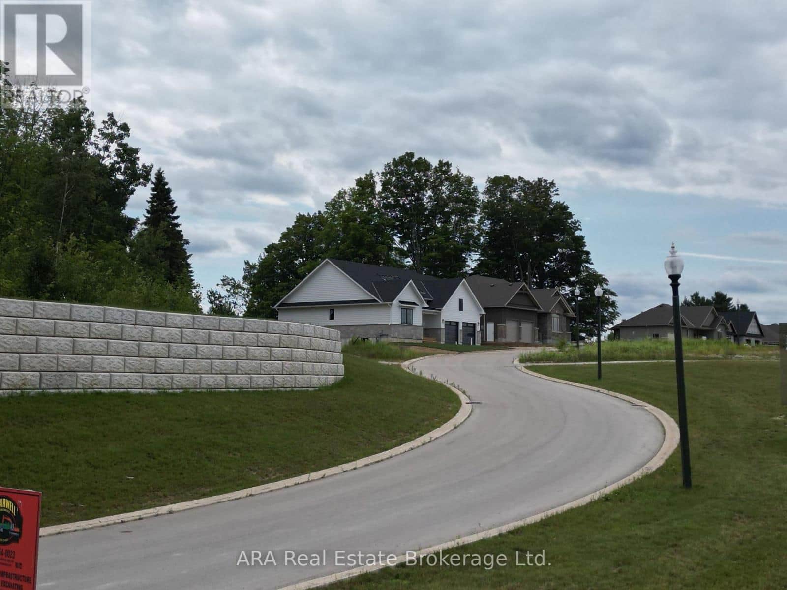 33 - 2 HILTON LANE - Photo 5 of 17, Meaford, Ontario