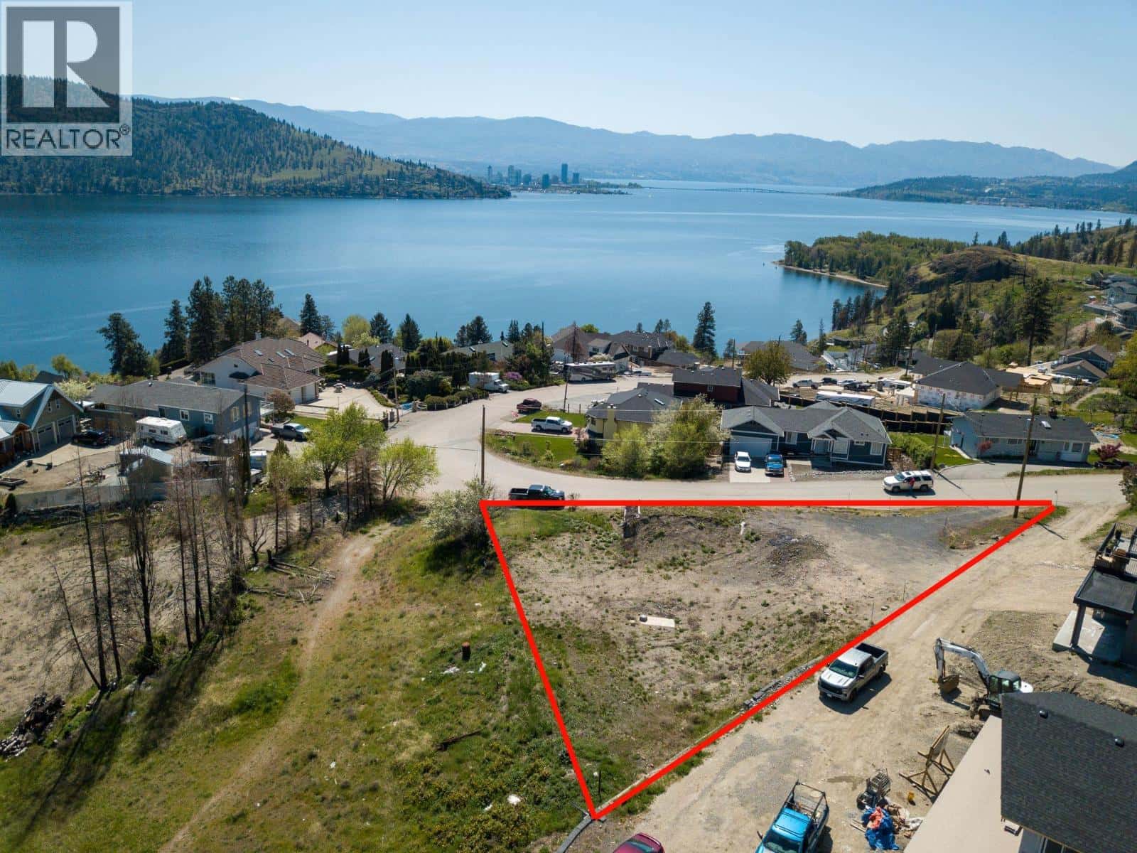 112 Heldon Court — West Kelowna, British Columbia - Photo 2 of 11