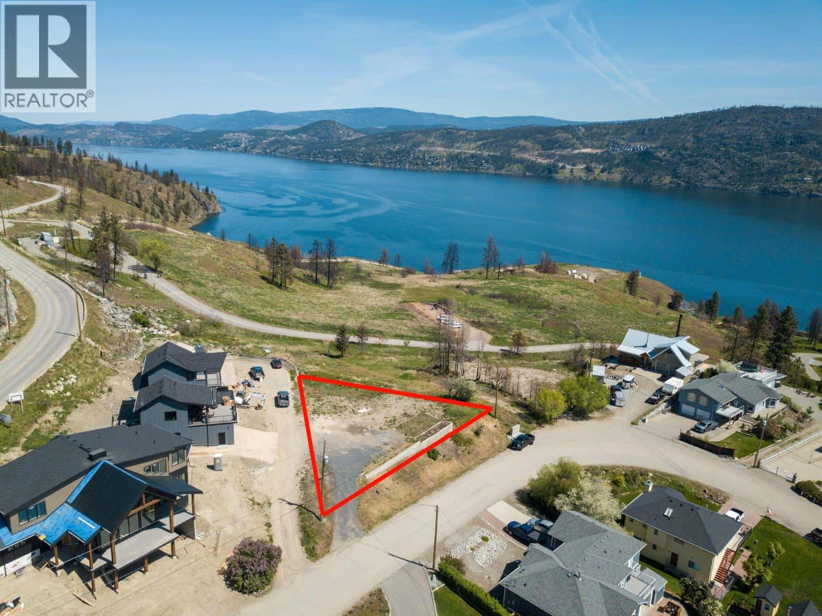 112 Heldon Court — West Kelowna, British Columbia - Photo 3 of 11