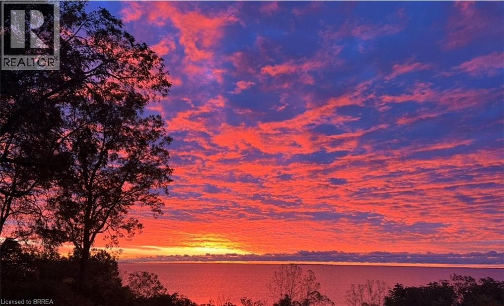 13 BLACK WALNUT Drive Unit# 32 — Port Rowan, Ontario - Main photo