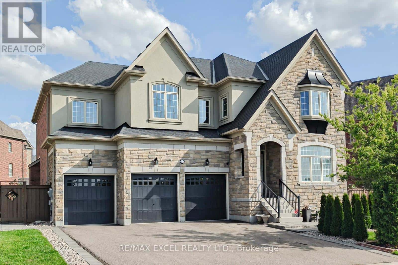 21 PARADISE VALLEY TRAIL — King (Nobleton), Ontario - Photo 2 of 49