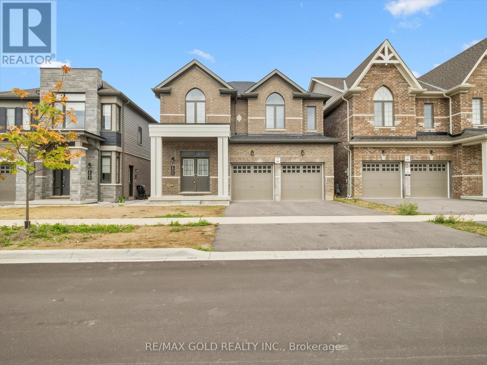 6 BANNISTER ROAD — Barrie, Ontario - Main photo