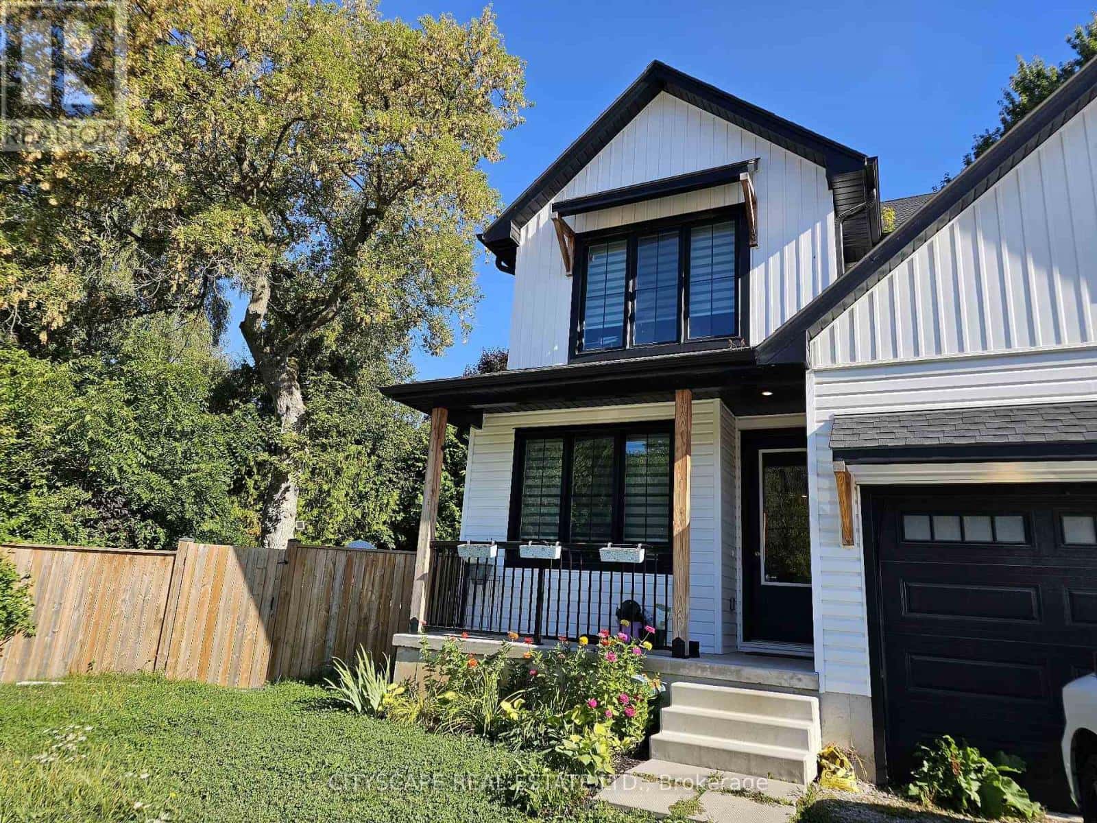 274 BELL STREET — Ingersoll (Ingersoll - North), Ontario - Photo 2 of 32