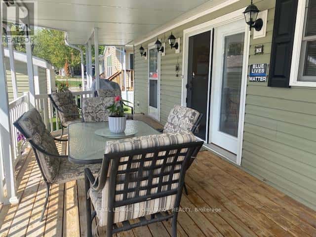 UNIT 96 - 153 COUNTY ROAD 27 — Prince Edward County (Hillier Ward), Ontario - Photo 4 of 24