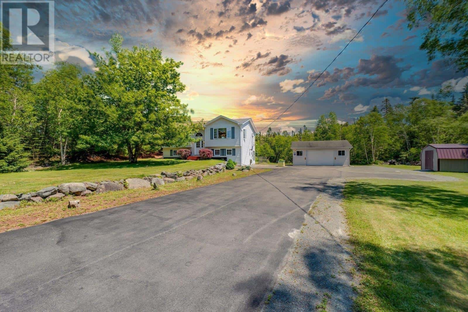 501 Ostrea Lake Road — Ostrea Lake, Nova Scotia - Photo 3 of 29