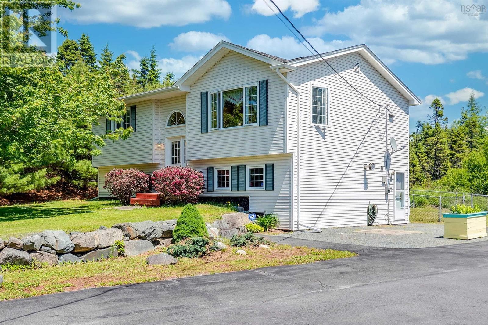 501 Ostrea Lake Road — Ostrea Lake, Nova Scotia - Main photo