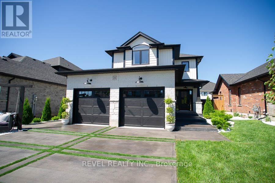 26 GIBBONS STREET — Norfolk (Waterford), Ontario - Main photo