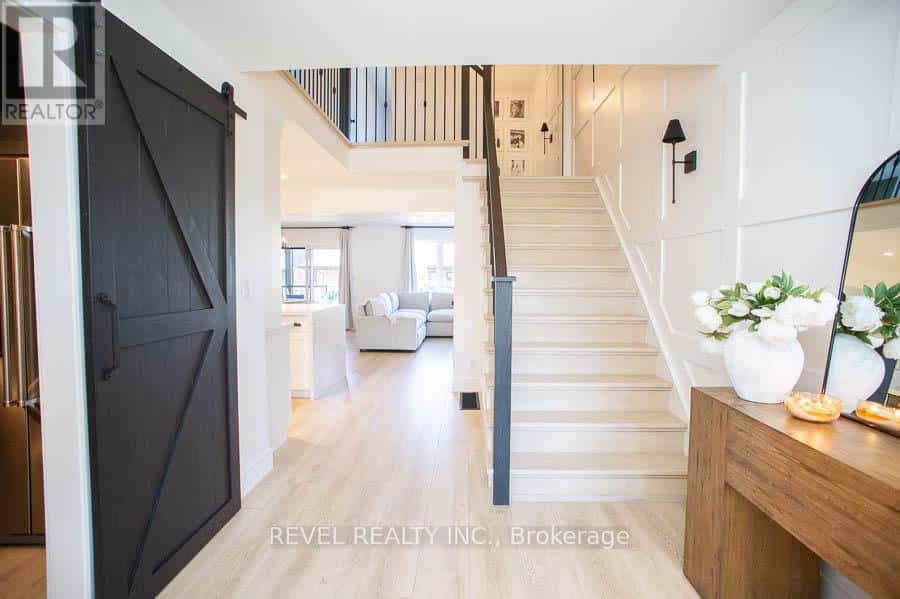 26 GIBBONS STREET — Norfolk (Waterford), Ontario - Photo 5 of 42