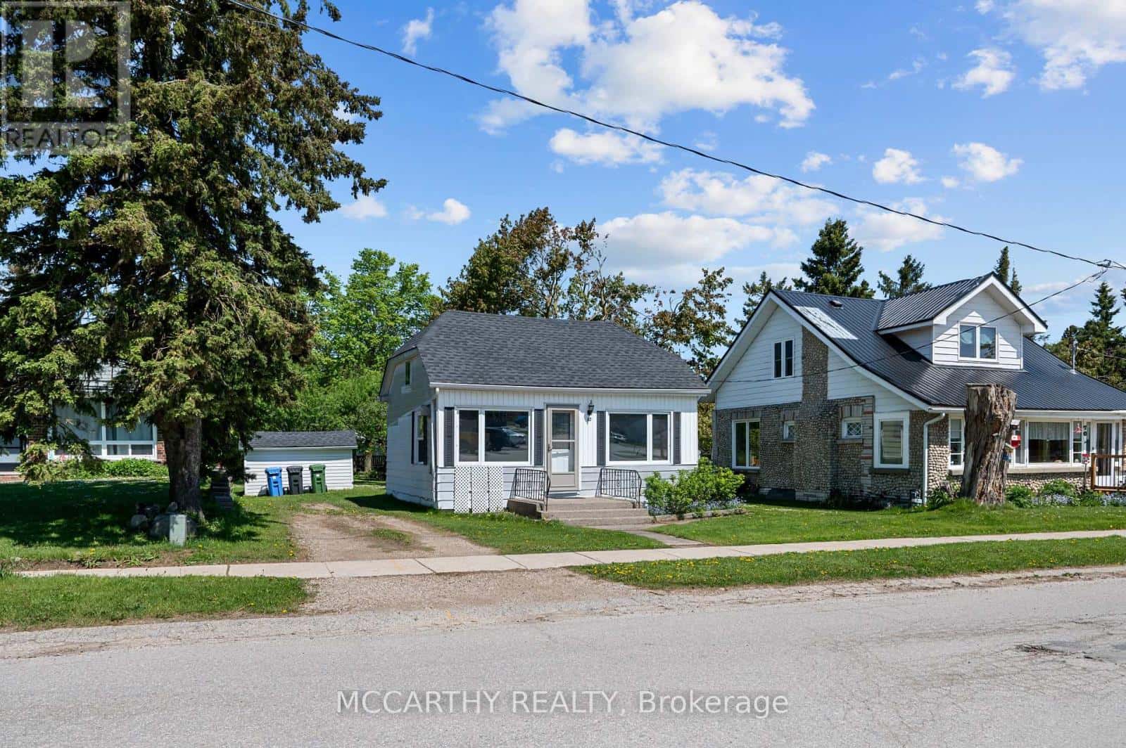 60 OWEN SOUND STREET — Southgate, Ontario - Photo 3 of 34