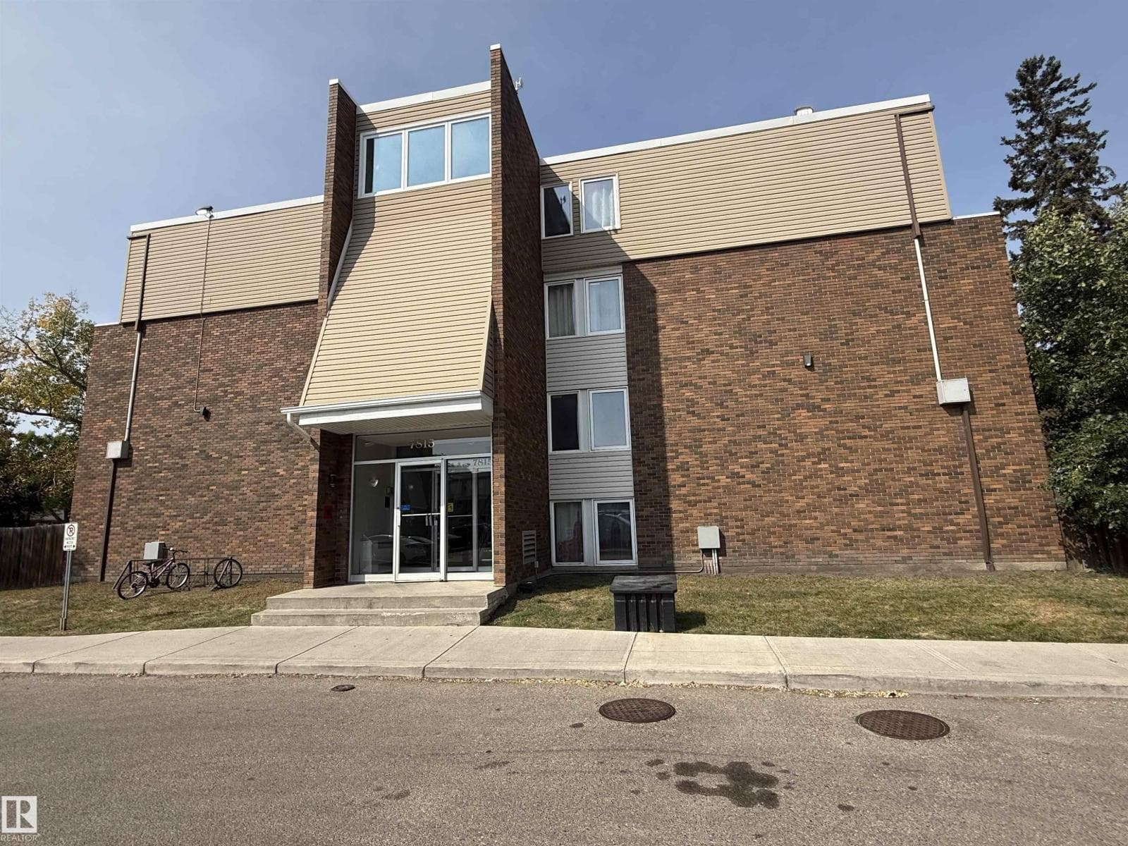 #207 7815 159 ST NW - Main photo, Edmonton, Alberta