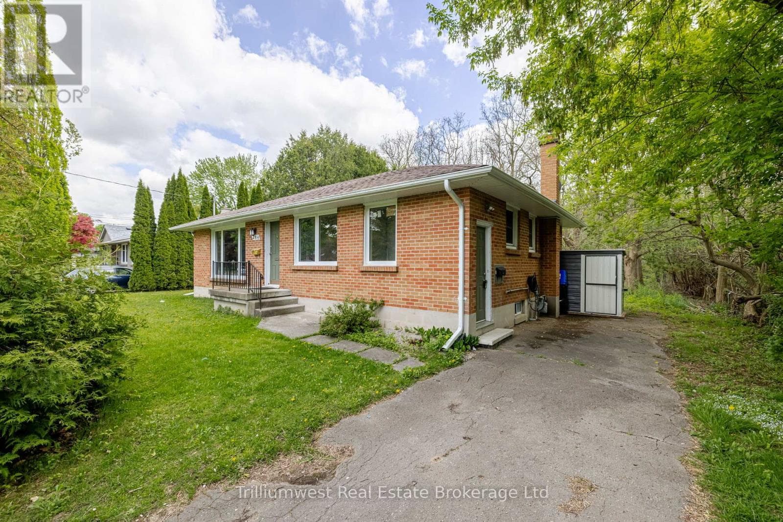 A3 - 284 TROTT DRIVE — London North (North K), Ontario - Main photo