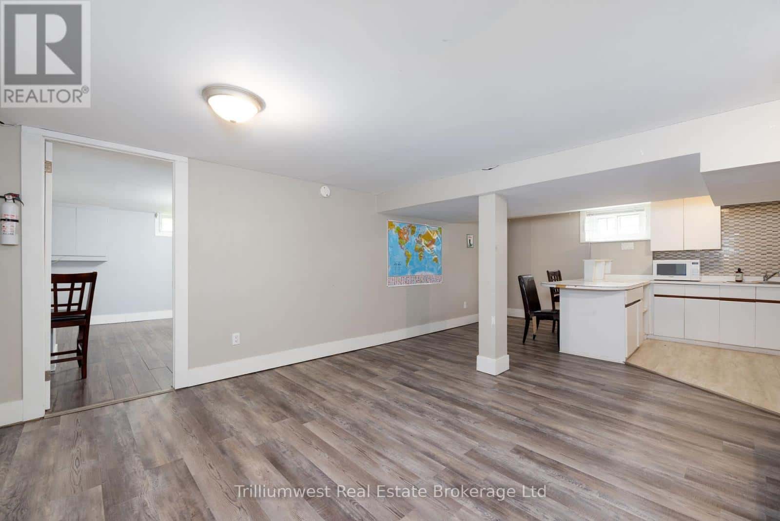 B1 - 284 TROTT DRIVE — London North (North K), Ontario - Photo 4 of 17