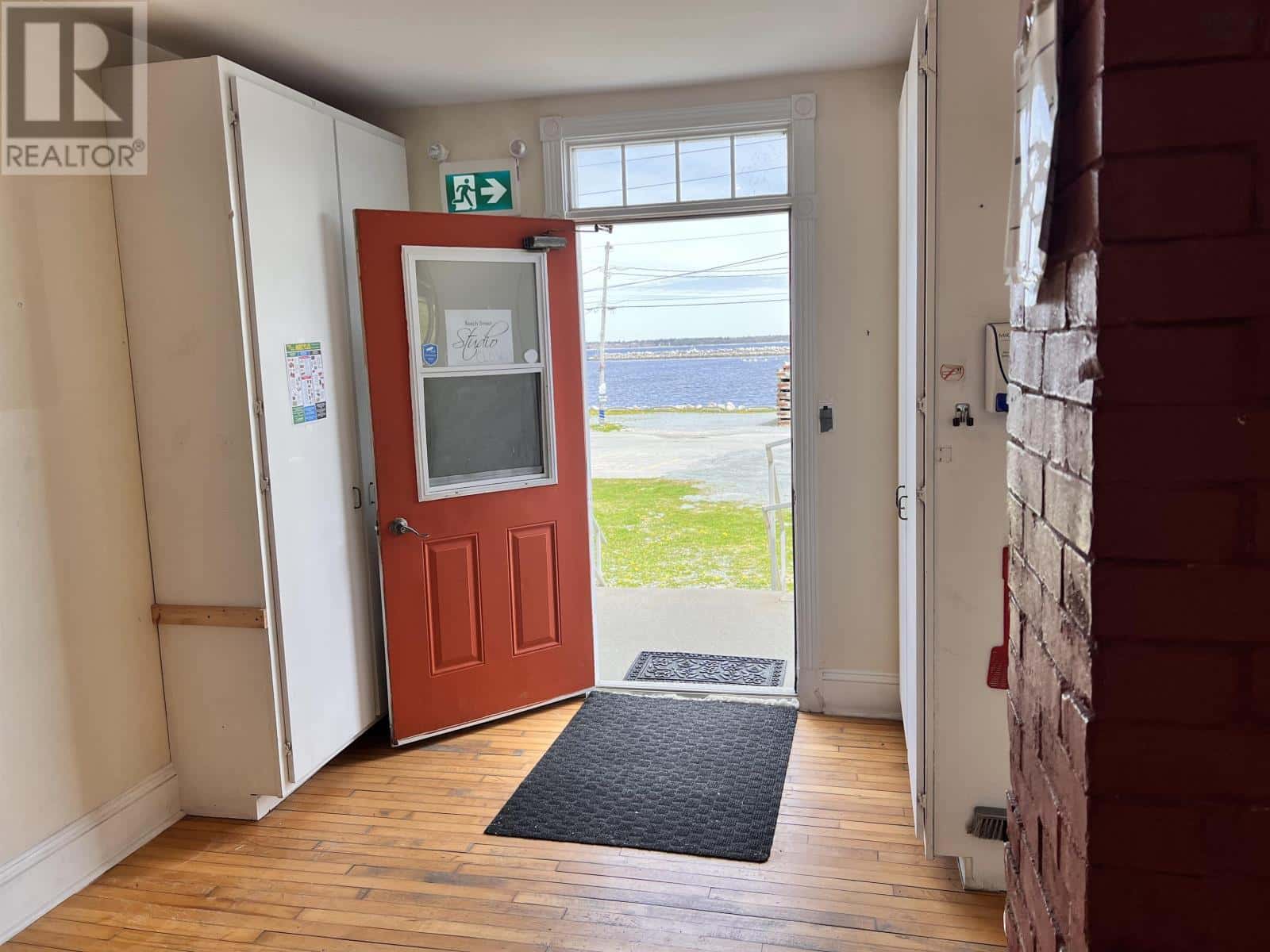 6 Beech Street — Lockeport, Nova Scotia - Photo 4 of 34