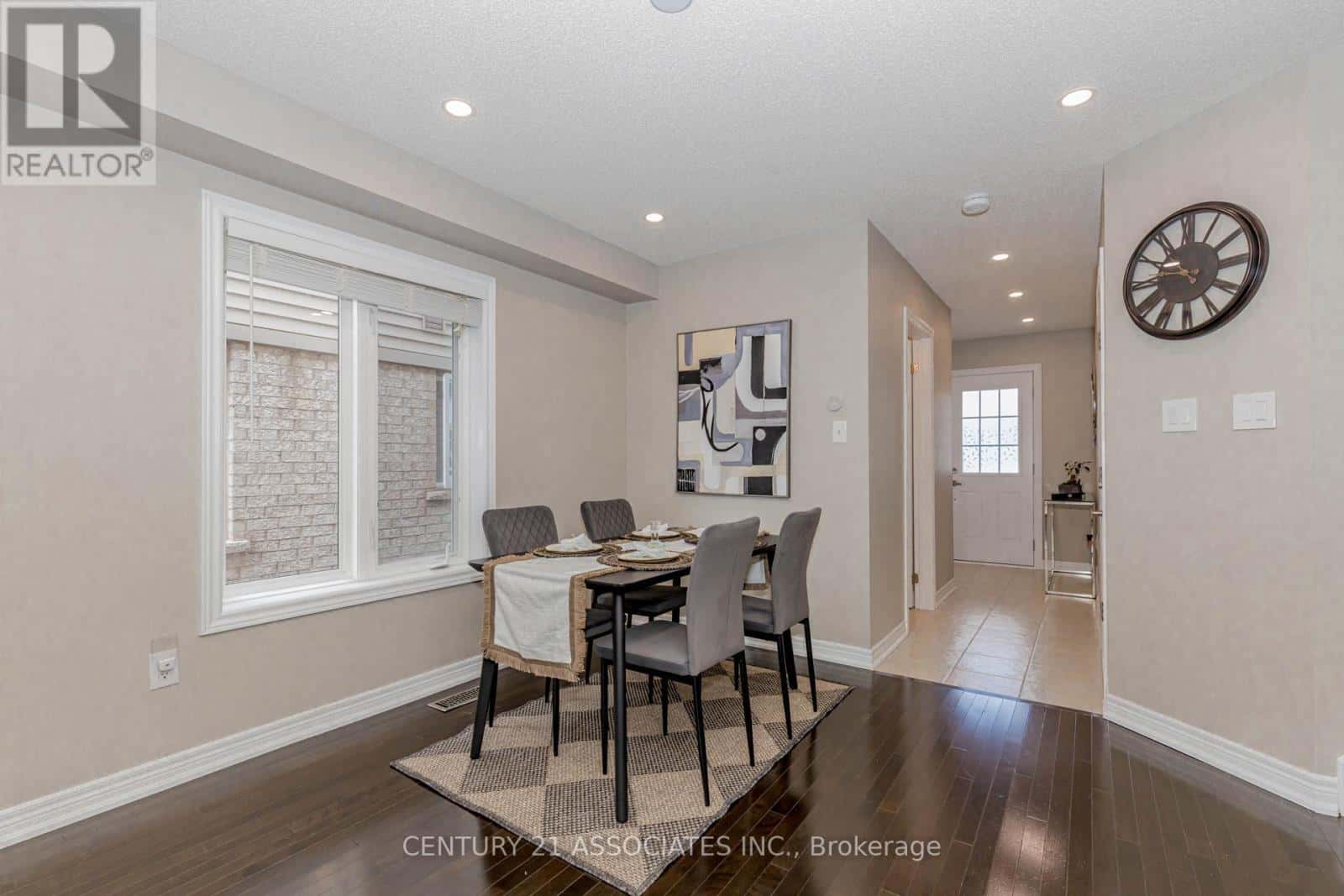 4622 KEYSTONE CRESCENT — Burlington (Alton), Ontario - Photo 5 of 30