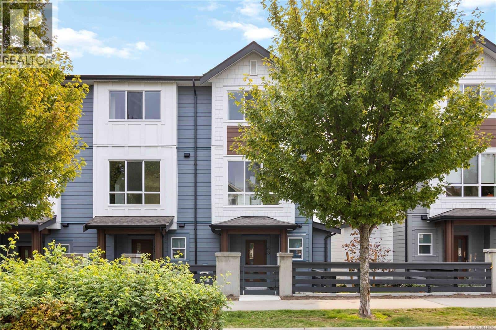 79 368 Tradewinds Ave — Colwood, British Columbia - Photo 4 of 34