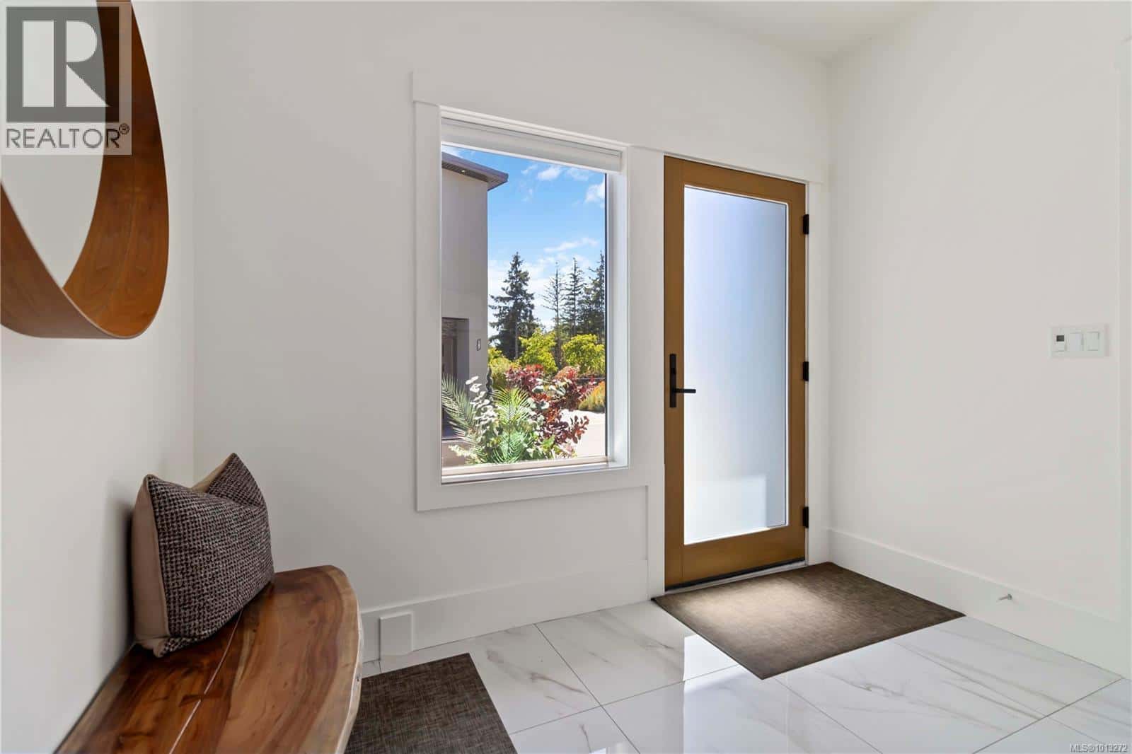 109 539 Delora Dr — Colwood, British Columbia - Photo 4 of 36