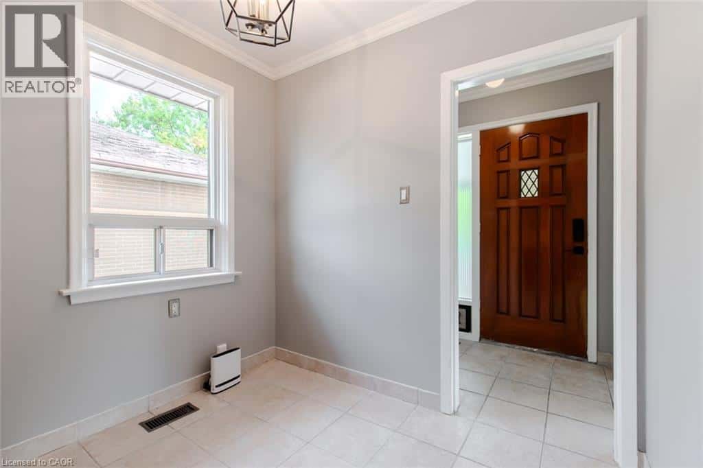 60 GREENOCK Avenue — Scarborough, Ontario - Photo 3 of 43