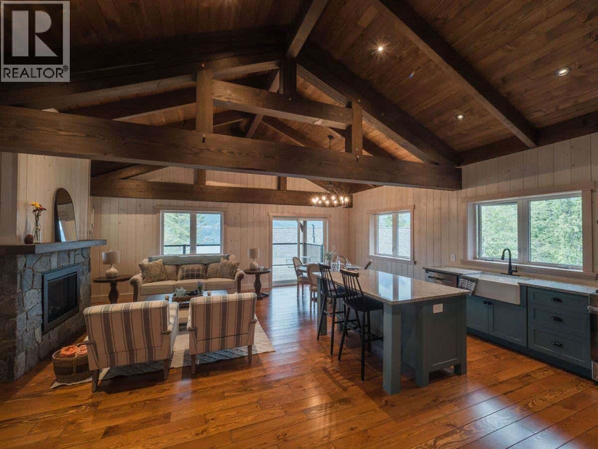 23 Birchgrove Bend — Kaslo, British Columbia - Photo 3 of 31