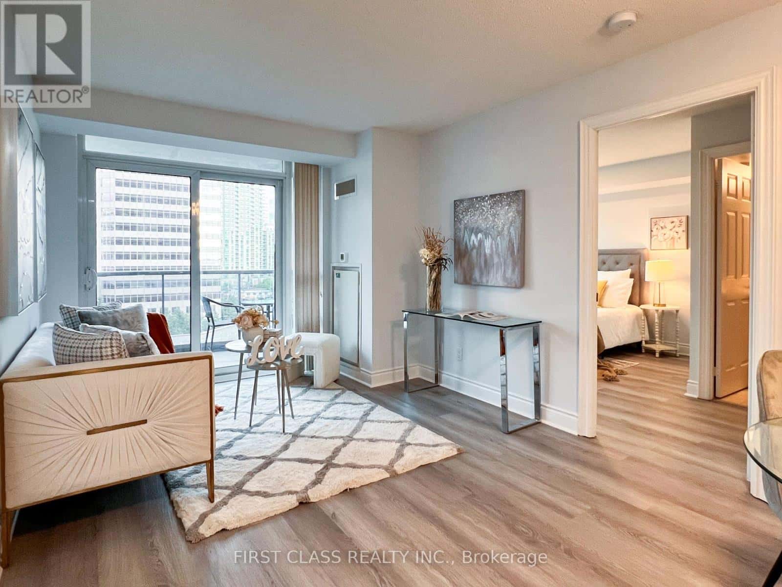 814 - 15 GREENVIEW AVENUE — Toronto (Newtonbrook West), Ontario - Photo 3 of 29