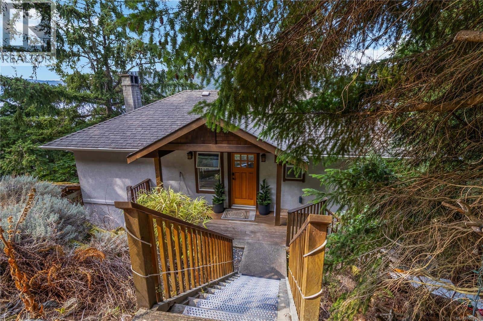 6878 Mark Lane — Central Saanich, British Columbia - Photo 4 of 46