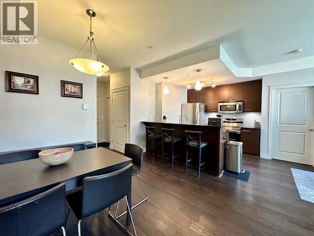 301 2343 ATKINS AVENUE — Port Coquitlam, British Columbia - Photo 5 of 32