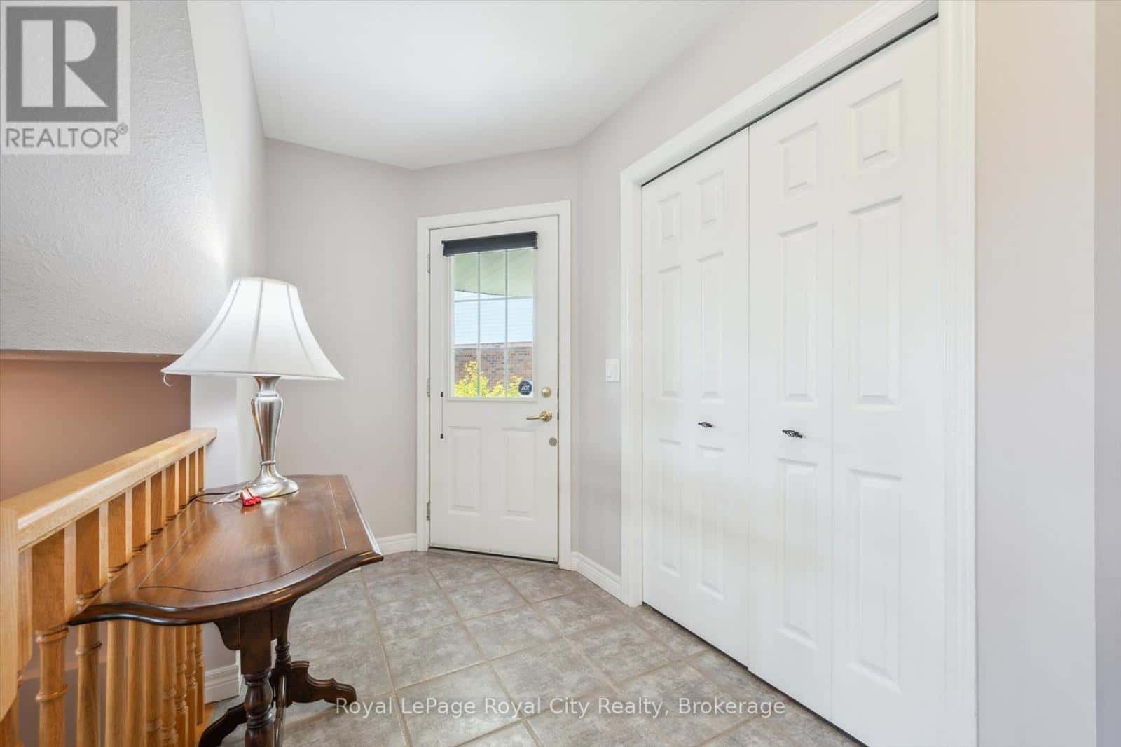 105 RIVERWALK PLACE — Guelph/Eramosa (Rockwood), Ontario - Photo 2 of 29