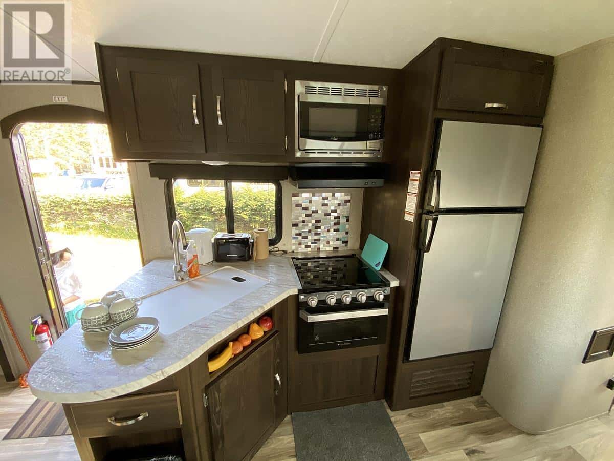 7406 PE-13 — New Glasgow, Prince Edward Island - Photo 2 of 23