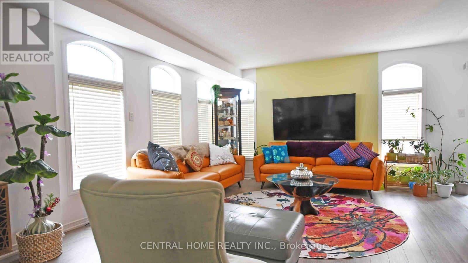 Ajax (Central East), Ontario — Ajax (Central East), Ontario - Photo 2 of 15