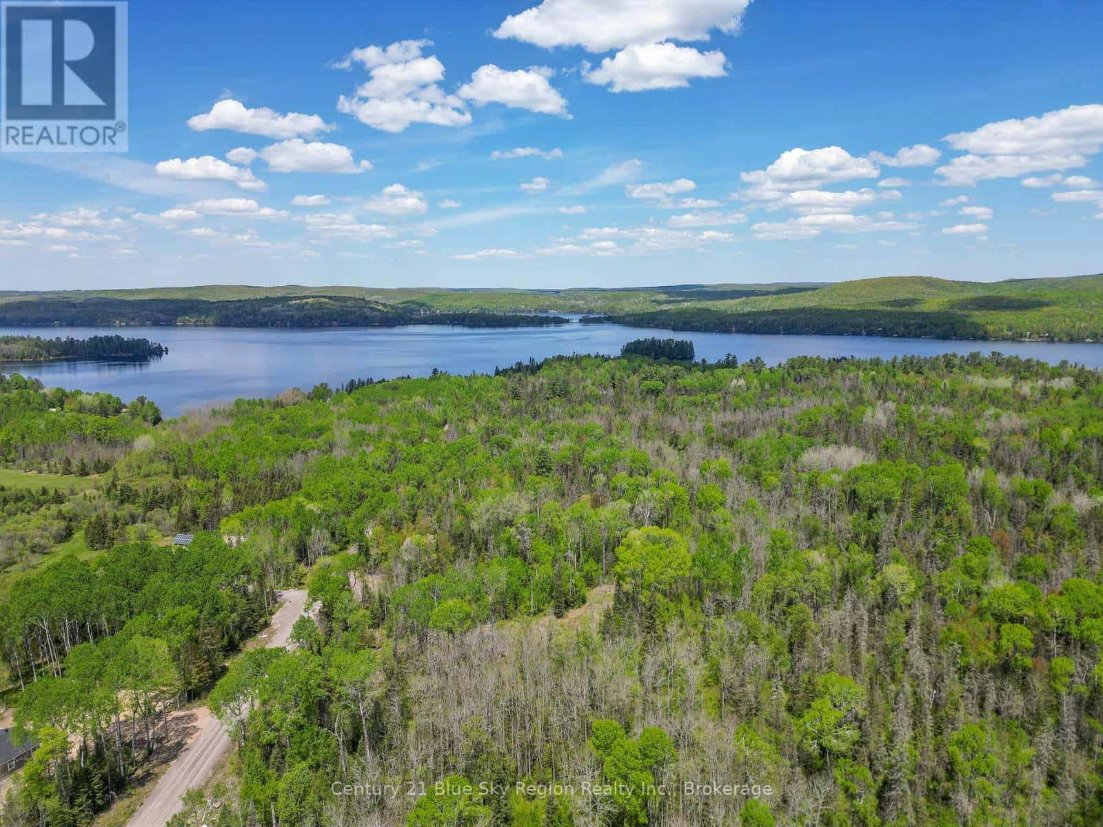 13 ONE MILE ROAD — East Ferris, Ontario - Photo 2 of 13