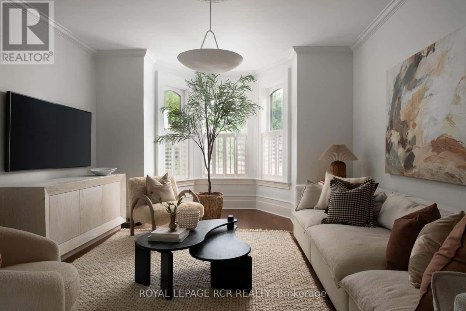 12 BYTHIA STREET — Orangeville, Ontario - Photo 4 of 50